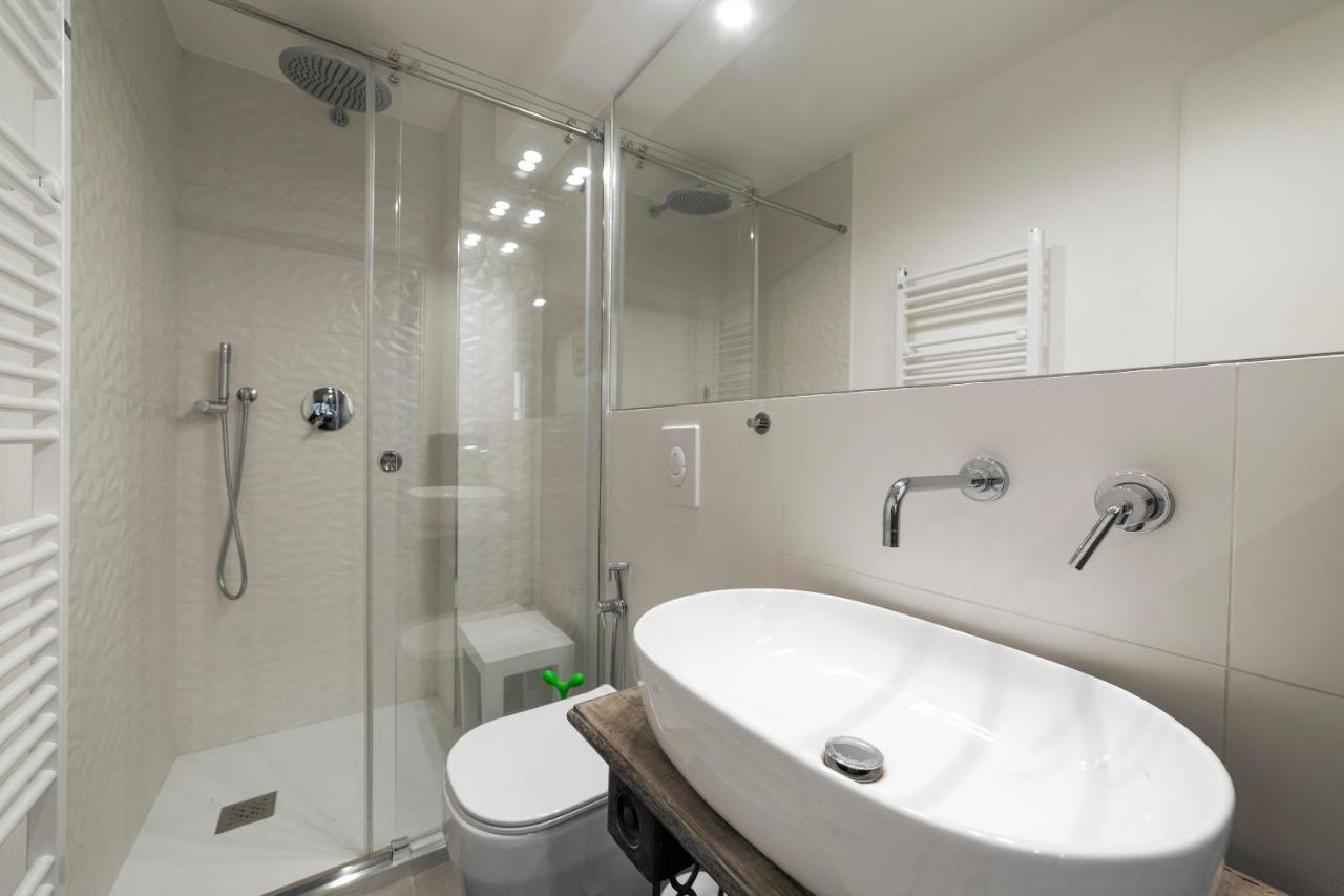 La Pampa New & Fully Refurbished Apt Apartment Milan Luaran gambar